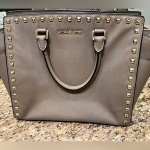 Micheal Kors Hand bag